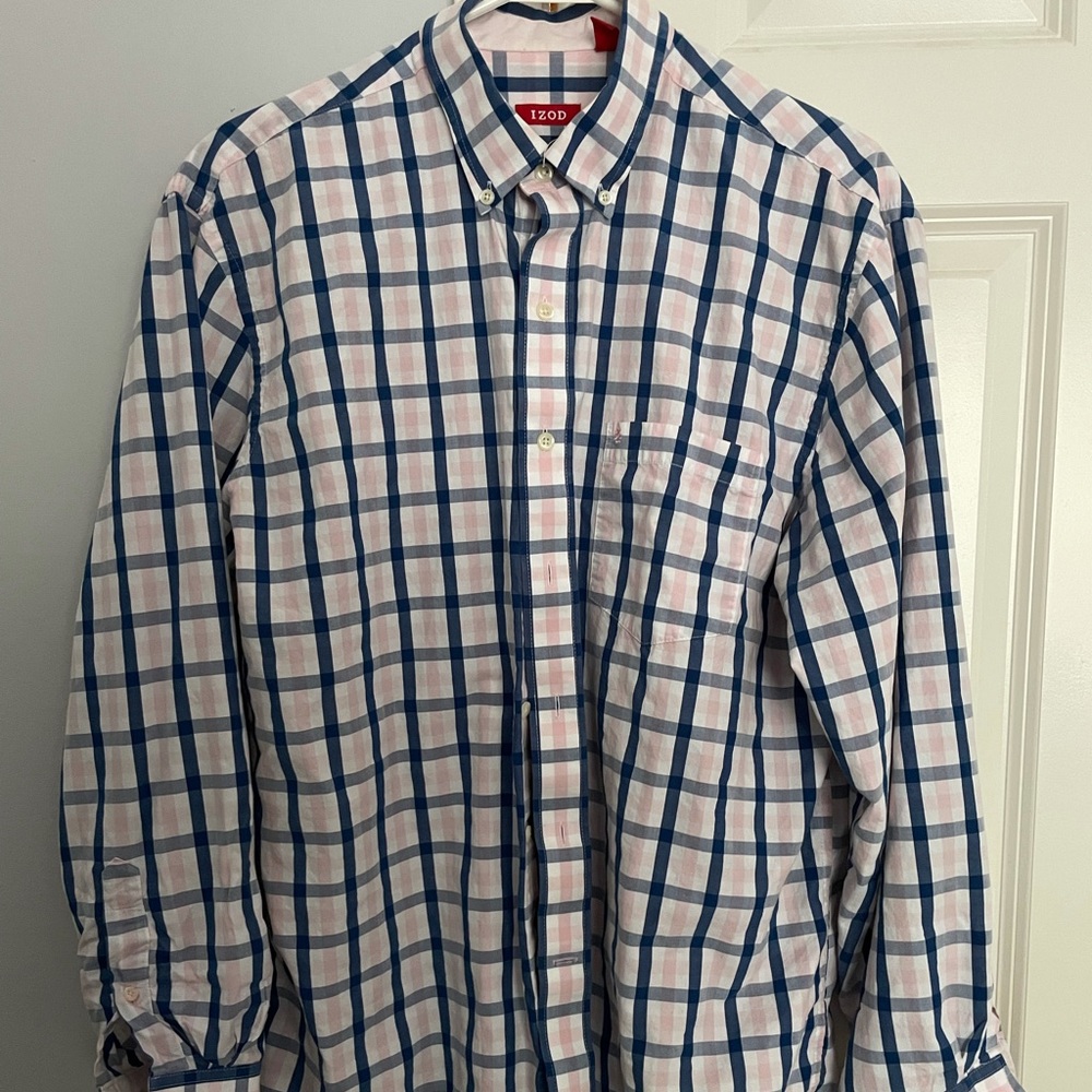 IZOD Men’s Button-down Casual Shirt (L)